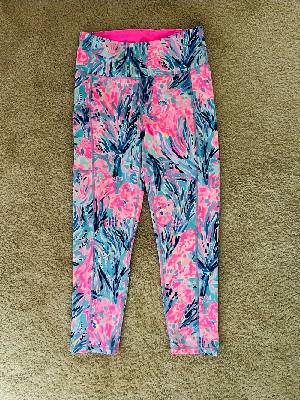 EUC women’s medium HTF Lilly Pulitzer Lux Leggings